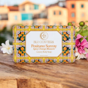 Körperseife Positano Sunray in Papier mit Orangenmotiven verpackt