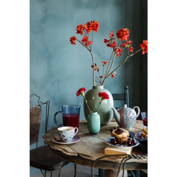 Moodfoto mit Teekanne Tea Pot Large Flower Festival Light Blue